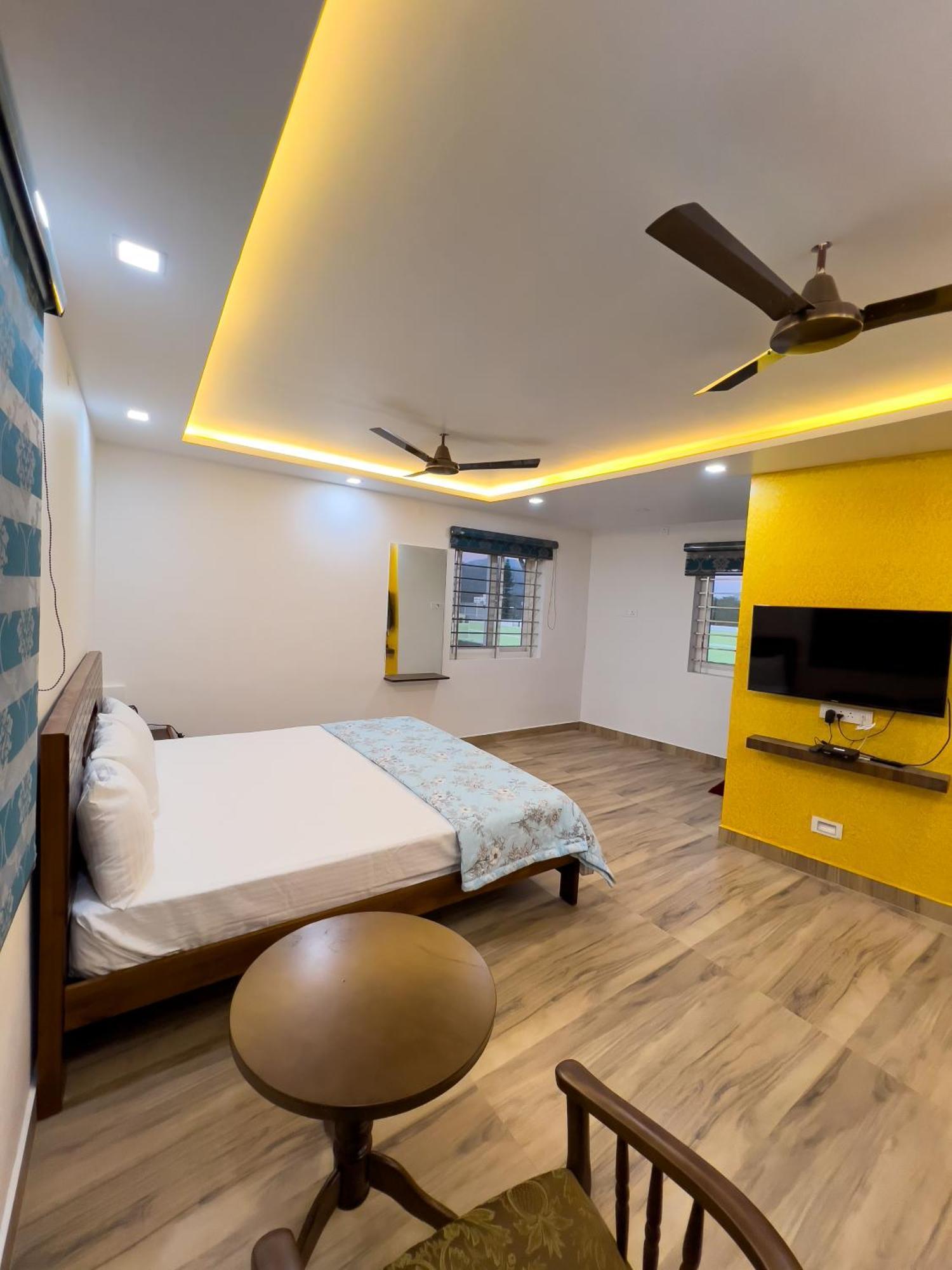 Jp Residency Hotel Yelagiri Bagian luar foto